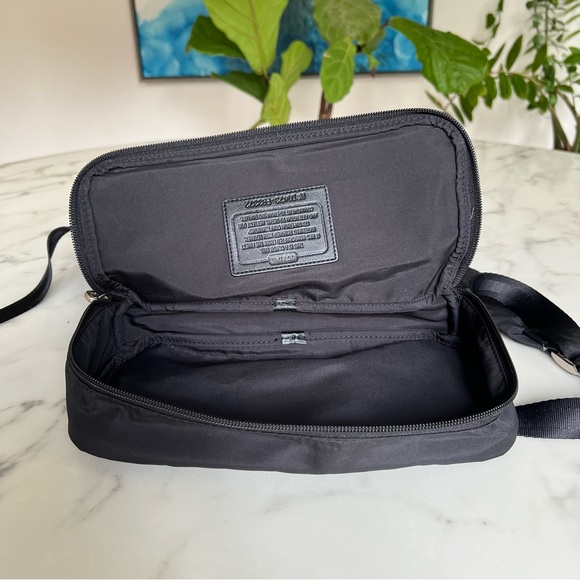 COACH VARICK NYLON PACKABLE DAYPACK F93372 BLACK - Picture 10 of 13